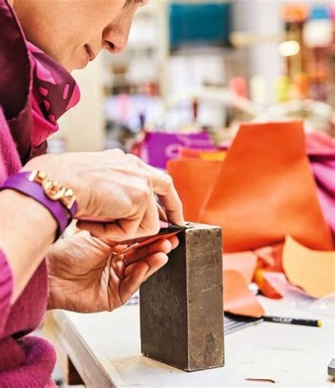 Visite à l'atelier Petit h., la quincaillerie de la maison 